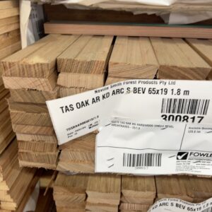 65X19 TAS OAK KD HARDWOOD SINGLE BEVEL ARCHITRAVES-72/1.8