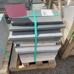 PALLET OF MIX PAVERS/POOL COPING/STAIR TREADS