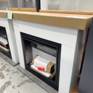 EX DISPLAY DIMPLEX HUXLEY REVILLUSION WHITE & LIGHT TIMBER MANTLE ELECTRIC FIREPLACE HXY20-AU RRP$2799 & 3 MONTH WARRANTY SOLD AS IS