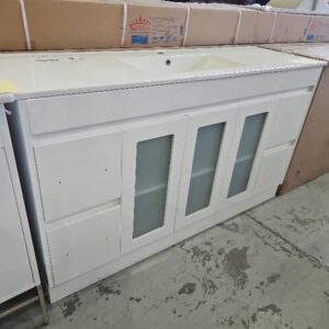 1500MM GLOSS WHITE VANITY WITH GLASS DOORS, SINGLE BOWL CERAMIC VANITY TOP SK31-1500G