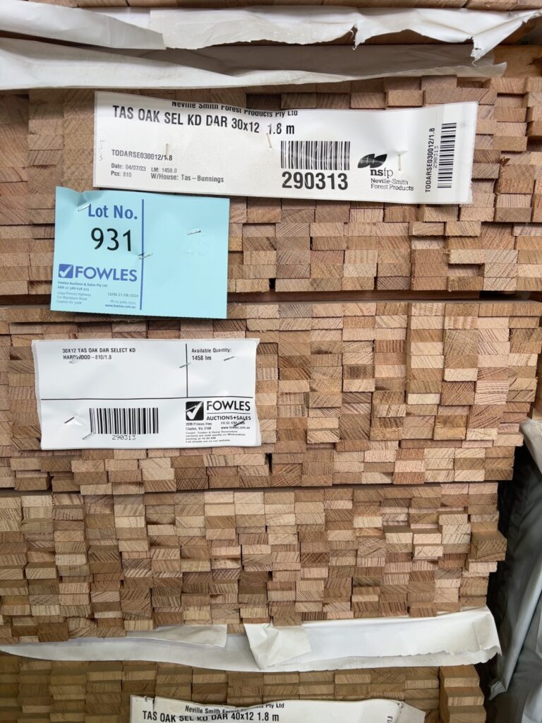 30X12 TAS OAK DAR SELECT KD HARDWOOD-810/1.8