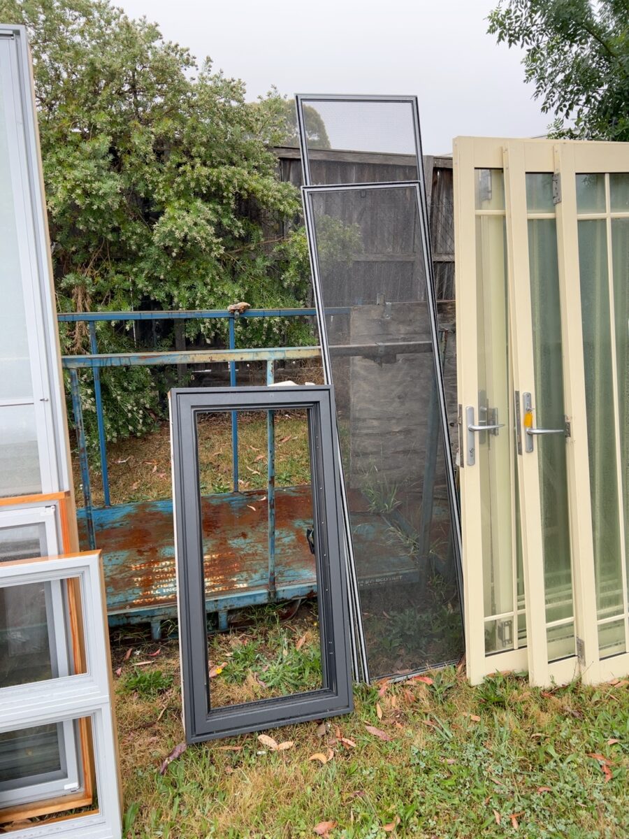 LOT OF GREY ALUMINIUM WINDOWS AND SCREENS