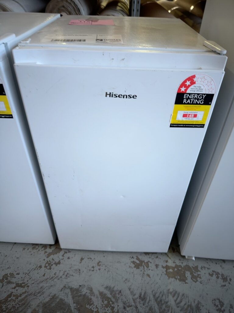 REFURBISHED HISENSE 125L BAR FRIDGE SOLD AS IS 3 MONTH BACK TO BASE WARRANTY