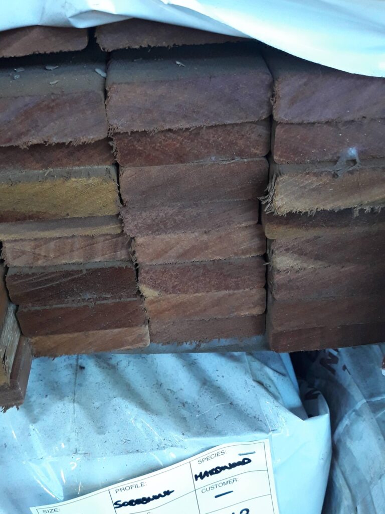 65X19 DAR QLD MIXED HARDWOOD SCREENING- 120/2.7 (THIS PACK IS STANDARD & BETTER GRADE)