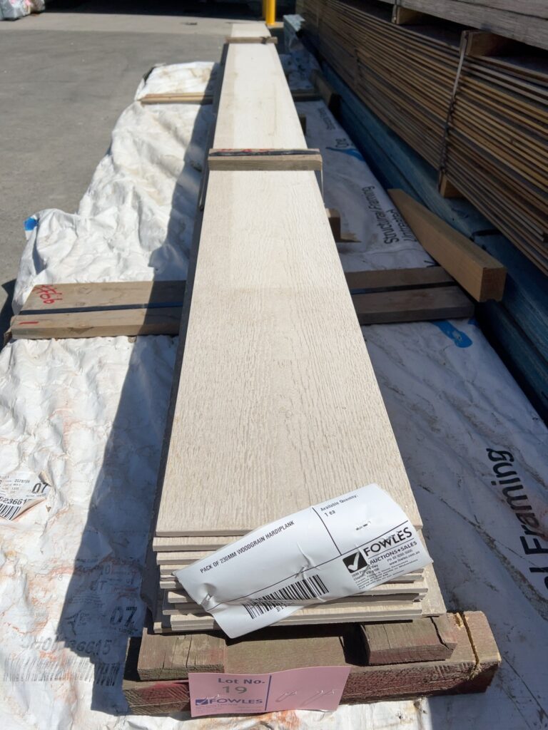 PACK OF 230MM WOODGRAIN HARDIPLANK