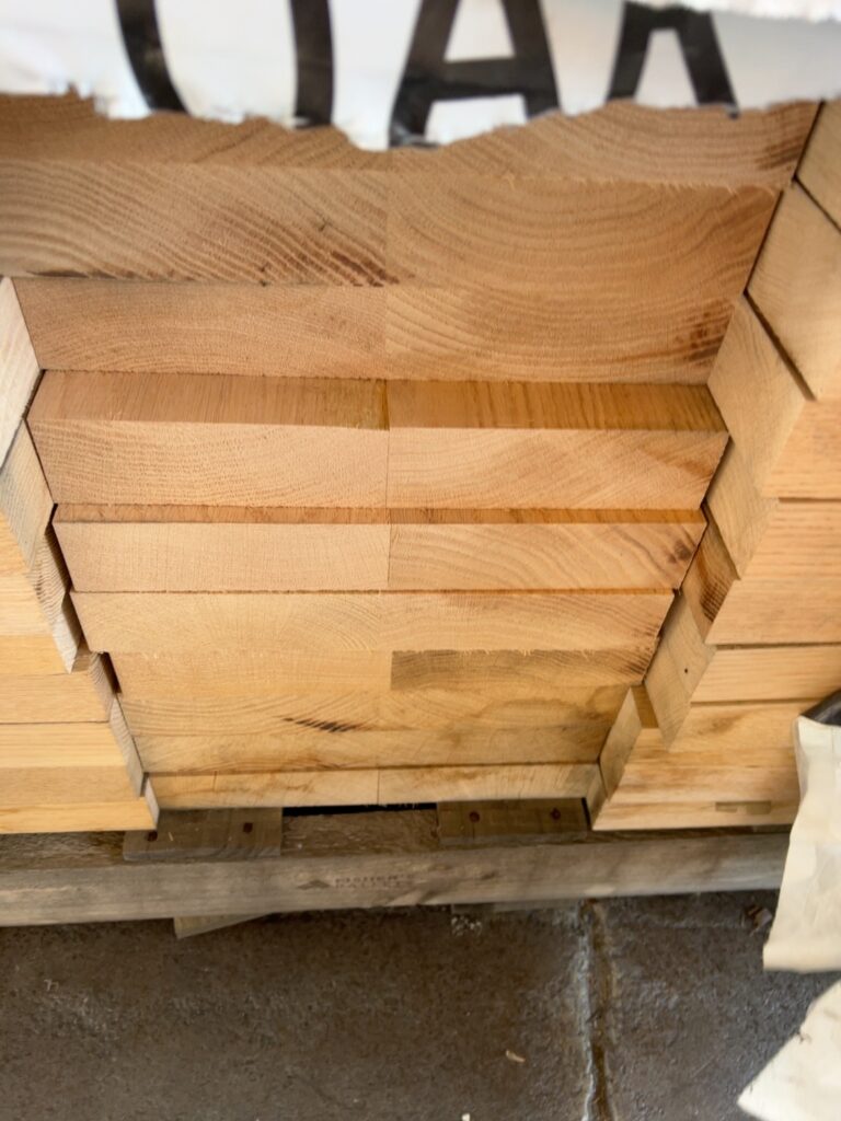 285X45 GLACIAL OAK SELECT CHOPPING  BLOCKS