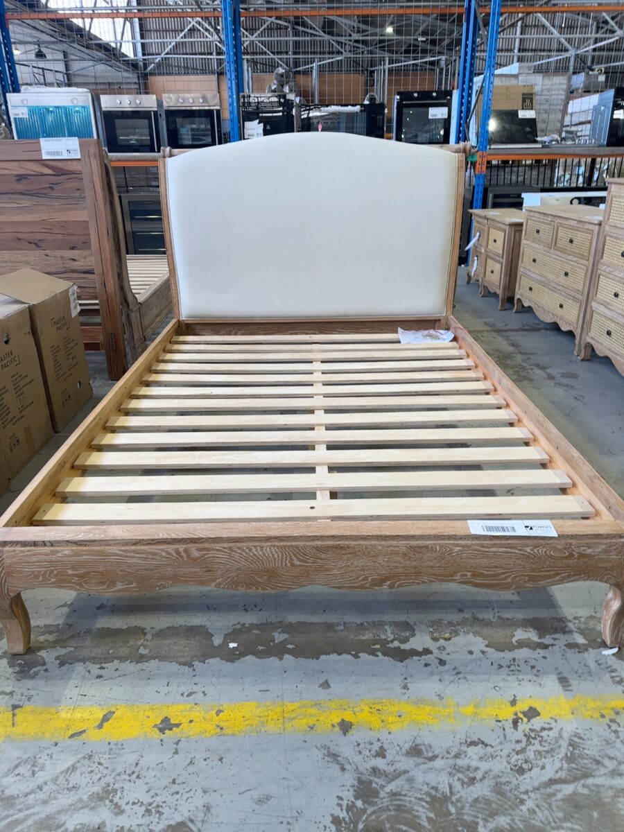 BRAND NEW QUEEN PROVINCIAL BED, EUROPEAN WHITE OAK TIMBER, HAND BRUSHED FINISH WITH LINEN UPHOLSTERED BED HEAD, RRP$1899 AU0466 - 4 BOXES ON PICK UP