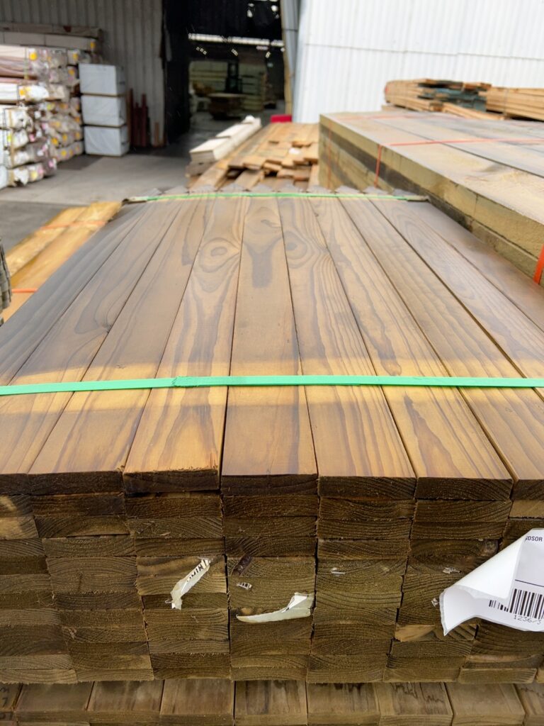 70X19 T/PINE WINDSOR PICKETS 120/1.2