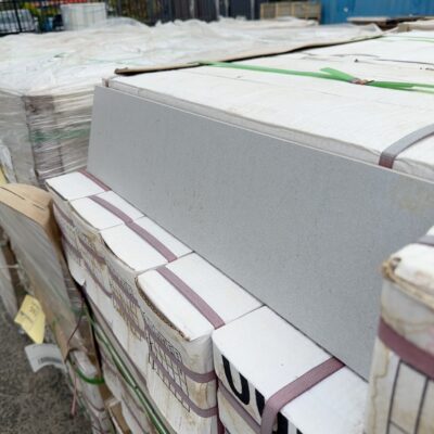 PALLET OF MATTE GREY TILE 600MM X 150MM, #1