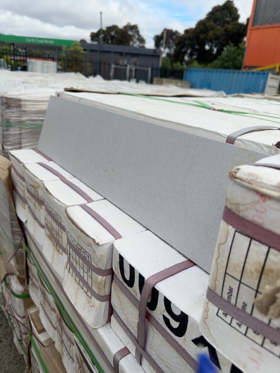 PALLET OF MATTE GREY TILE 600MM X 150MM, #1