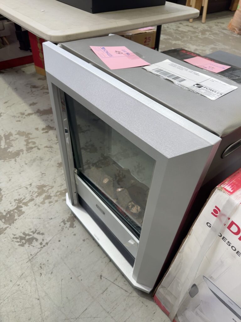 CARTON DAMAGE STOCK - LEE SILVER PORTABLE ELECTRIC FIRE, 2KW, 3 MONTH WARRANTY RRP$469 **BADLY DENTED ON SIDE, SOLD AS IS**