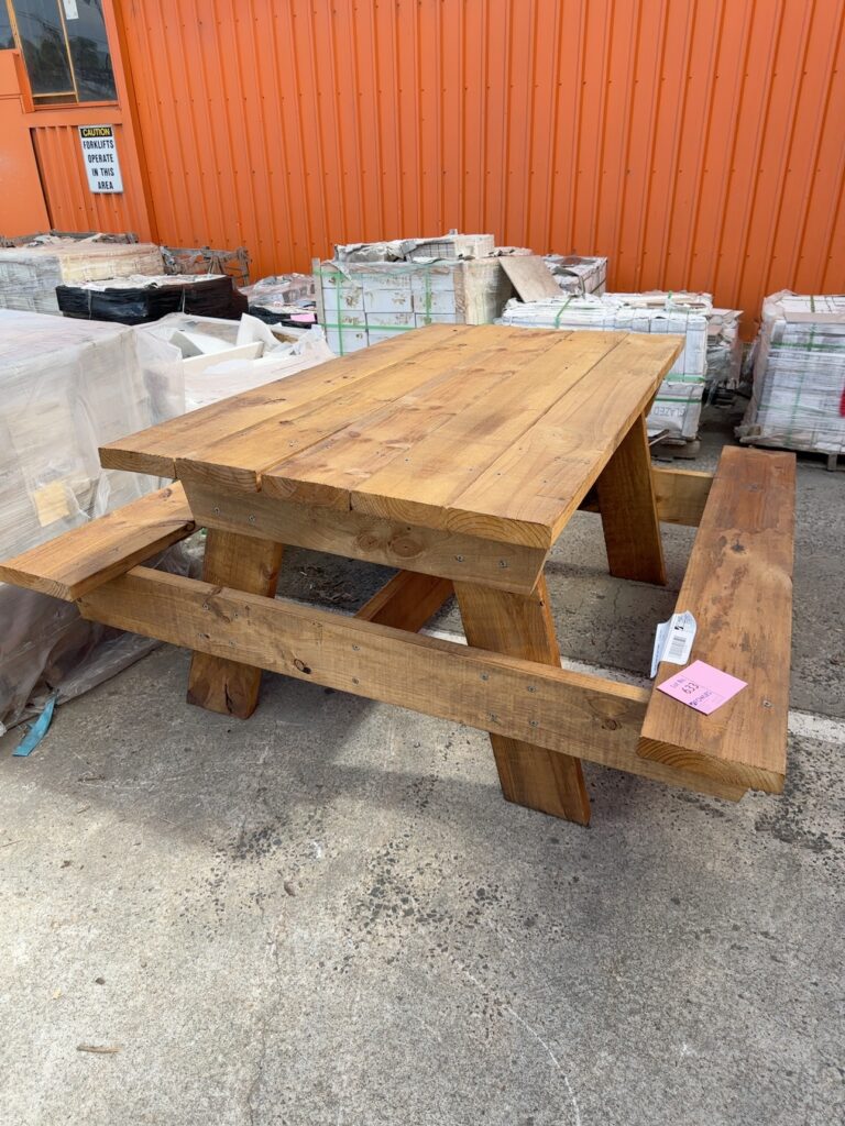 NEW PINE OUTDOOR PICNIC TABLES 1800MM X 1000MM