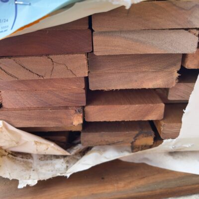 86X19 FEATURE GRADE SPOTTED GUM DECKING- (PACK CONSISTS OF RANDOM SHORT LENGTHS)