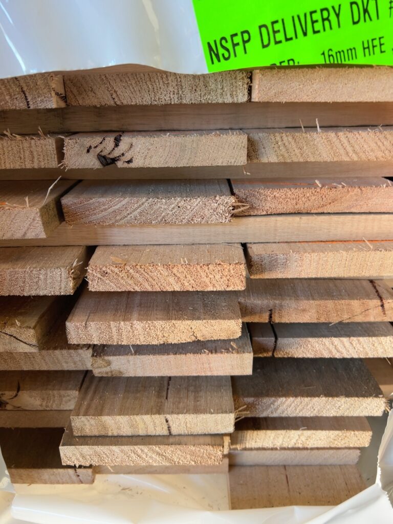 100X16 TAS OAK FEATURE GRADE SKIP DRESSED KD HARDWOOD