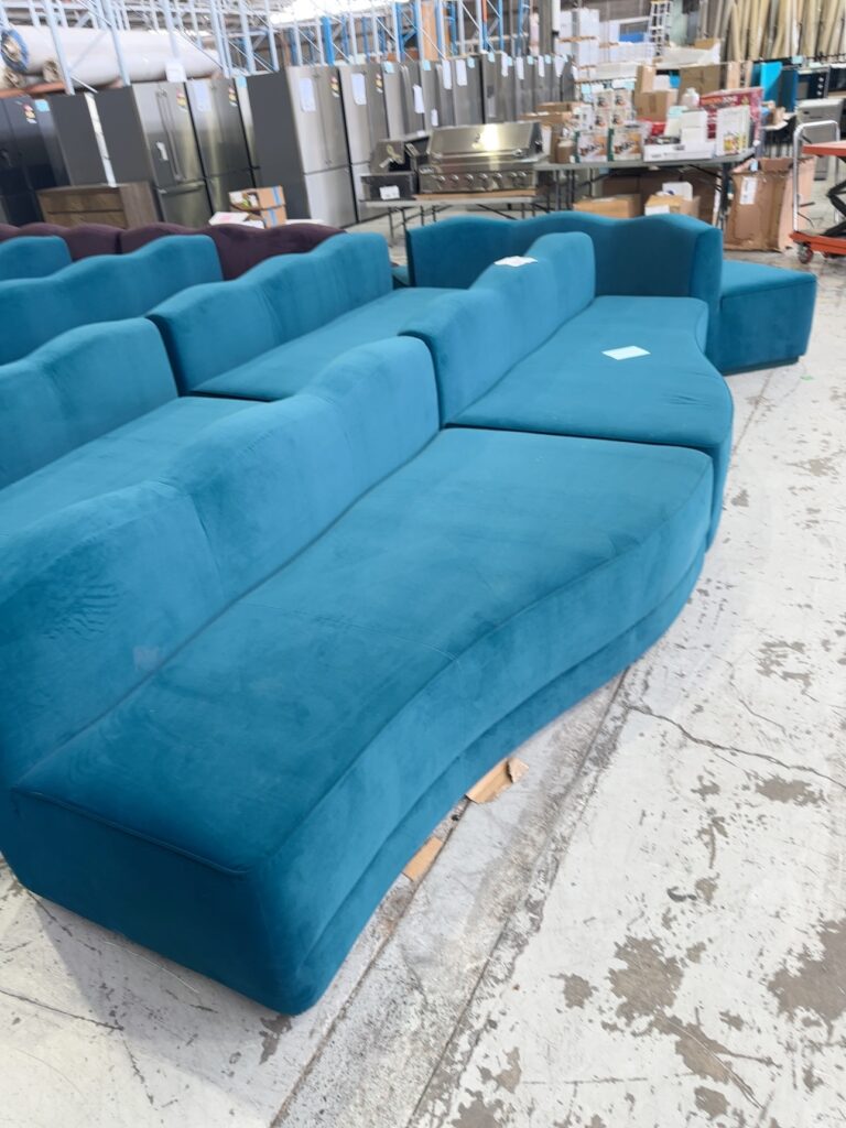 EX HIRE - TEAL VELVET EVENT CURVED MODULAR SEATING (2 PARTS) SOLD AS IS