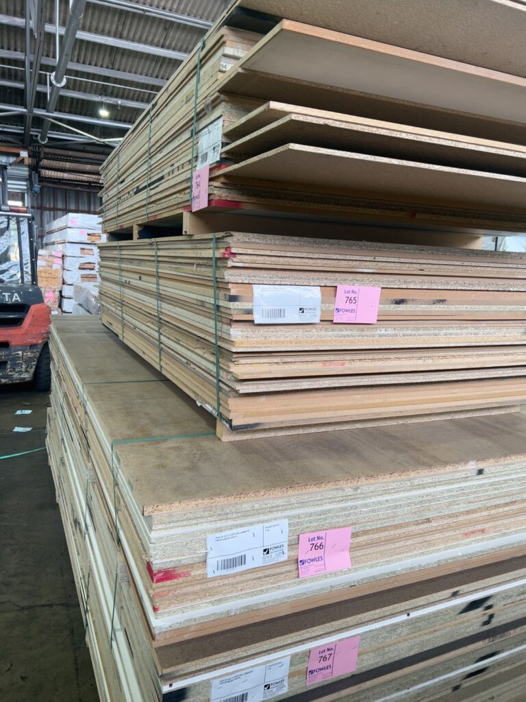 PACK OF ASST'D APPROX 2400X1200 LAMINATED PARTICLEBOARD & MDF SHEETS