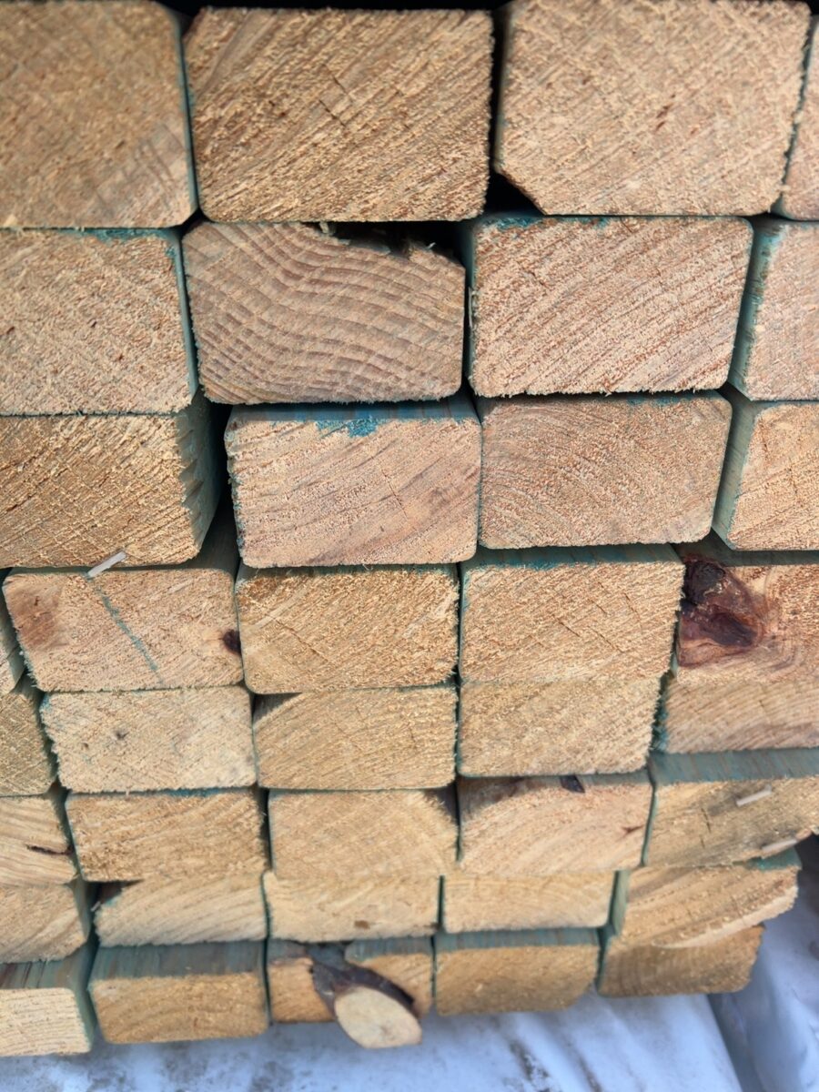 70X45 H2F BLUE MGP10 PINE-130/4.2 (THIS PACK IS AGED STOCK AND SOLD AS IS)