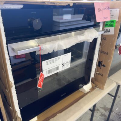 CARTON DAMAGE STOCK -TECHNIKA TO605TX 600MM ELECTRIC OVEN WITH 5 FUNCTIONS, LARGE 85LITRE INTERIOR, TRIPLE GLAZE DOORS, 3 MONTH WARRANTY