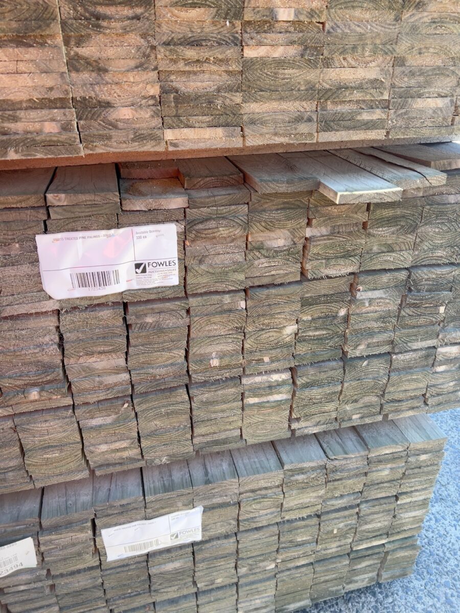 100X15 TREATED PINE PALINGS-330/2.1