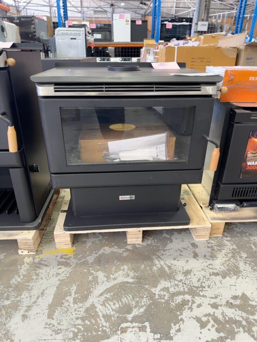 EX DISPLAY SCANDIA KALORA KA600C CONVECTION WOOD HEATER, HEATS UP TO 300M2, SPACIOUS FIRE BOX, 3 SPEED FAN, RRP$2499, KA500C-24-0129