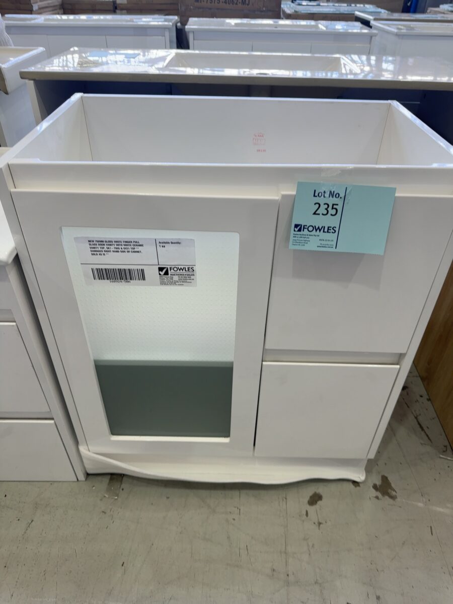 NEW 750MM GLOSS WHITE FINGER PULL GLASS DOOR VANITY WITH WHITE CERAMIC VANITY TOP, SK7-750G & UV31 TOP **DAMAGED RIGHT HAND SIDE OF CABINET, SOLD AS IS **