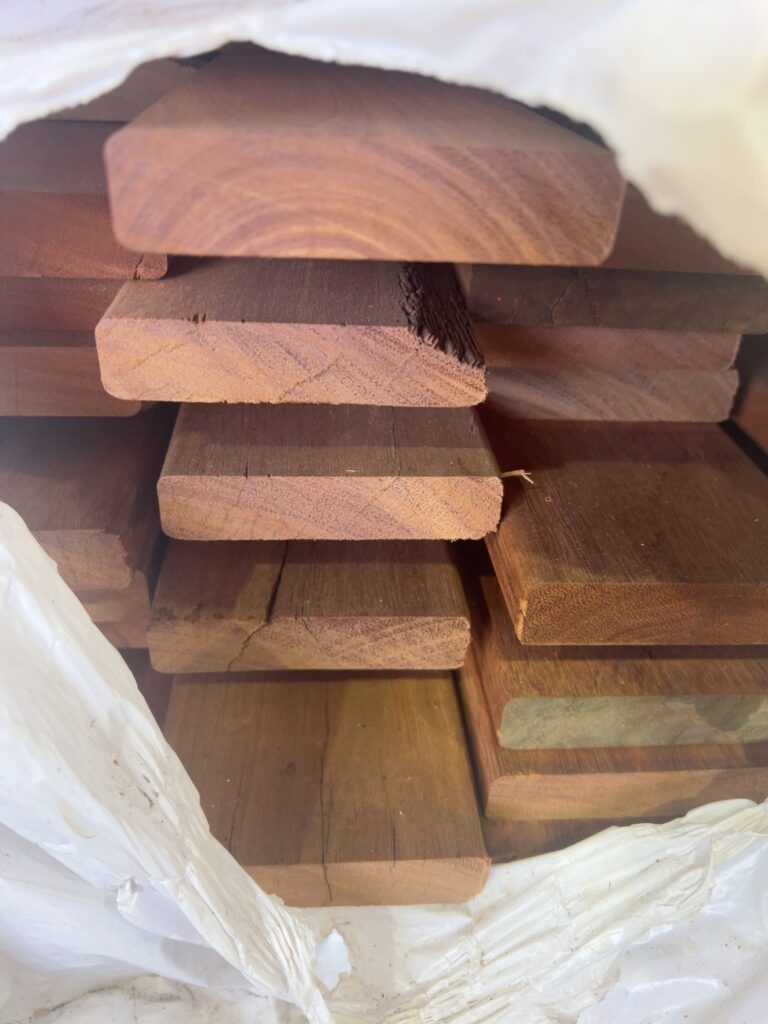 86X19 QLD SPOTTED GUM COVER GRADE DECKING