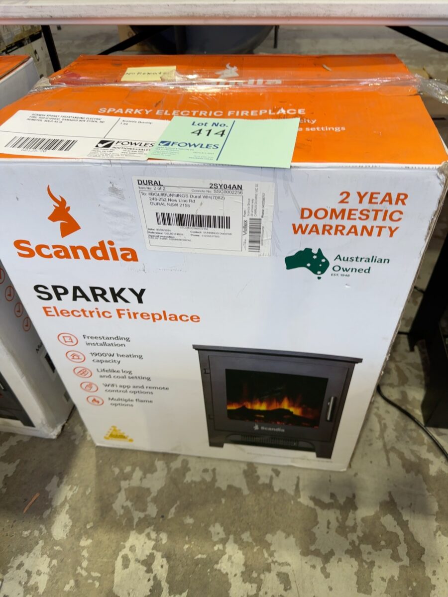 SCANDIA SPARKY FREESTANDING ELECTRIC FIRE, SG010100032, DAMAGED BOX STOCK, NO REMOTES, SOLD AS IS