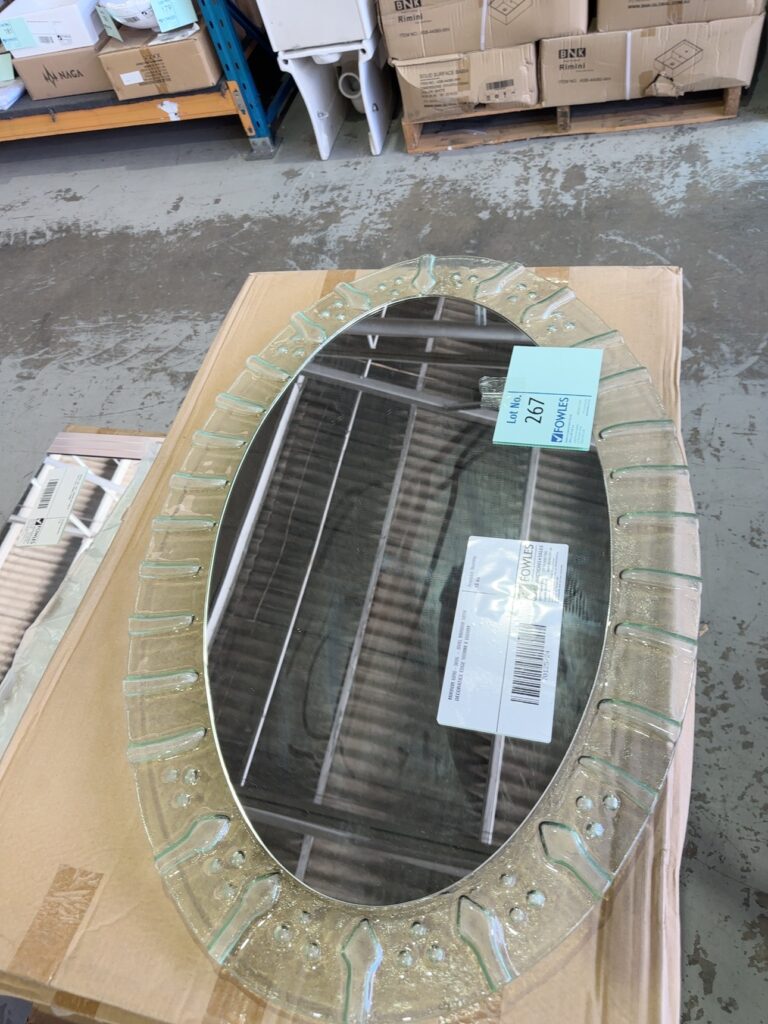 MIRROR 6090-3086 - OVAL MIRROR WITH DECORATICE EDGE 900MM X 600MM