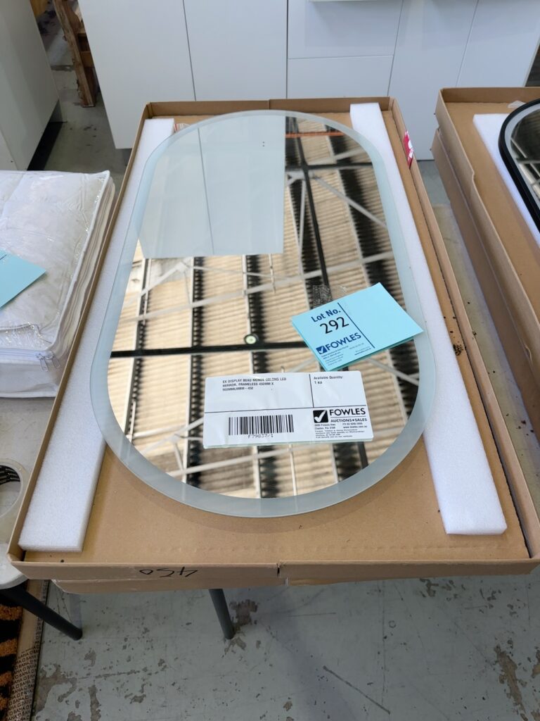 EX DISPLAY BEAU MONDE OBLONG LED MIRROR, FRAMELESS 450MM X 900MM LMBM-450