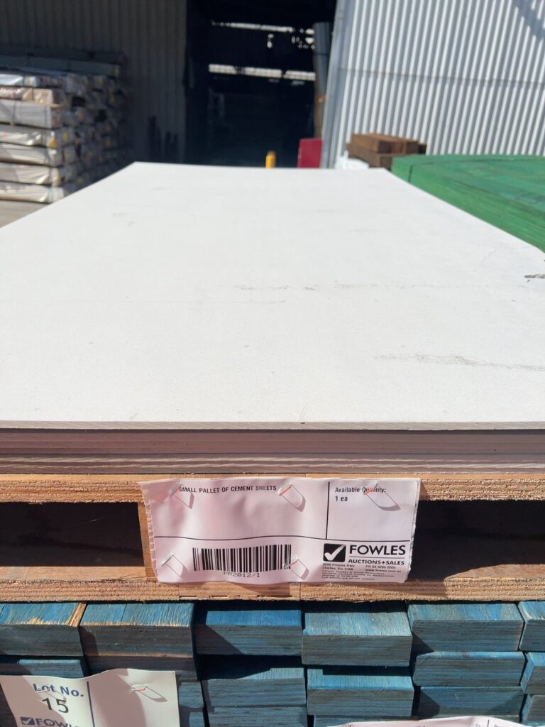 SMALL PALLET OF CEMENT SHEETS