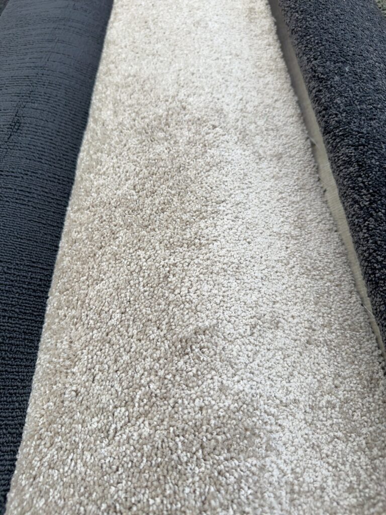 AUCTION CARPET 2NDS