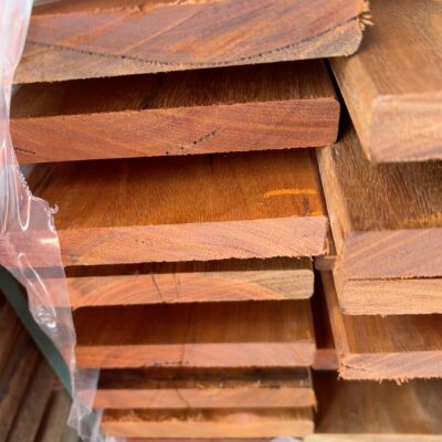 135X19 FEATURE GRADE QLD DARK MIXED HARDWOOD DECKING- (PACK CONSISTS OF RANDOM SHORT LENGTHS)