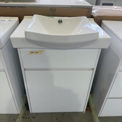 NEW 600MM VANITY WITH CERAMIC TOP, VPB600-412-R