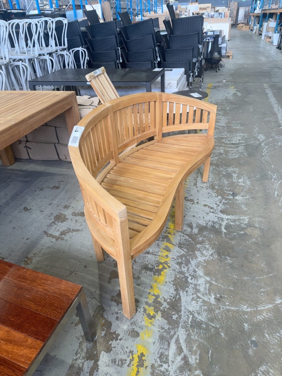 NEW PLANTATION TEAK CURVED GARDEN SEAT RRP$1100