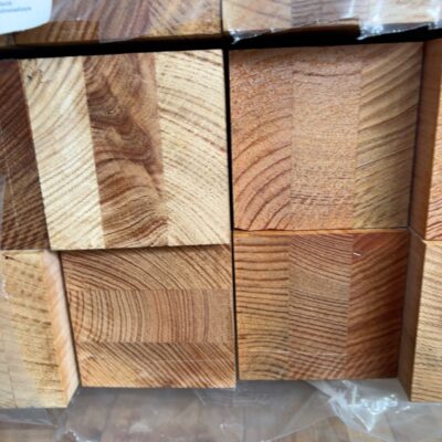 90X90 AUS OAK DAR LAM KD HARDWOOD POSTS