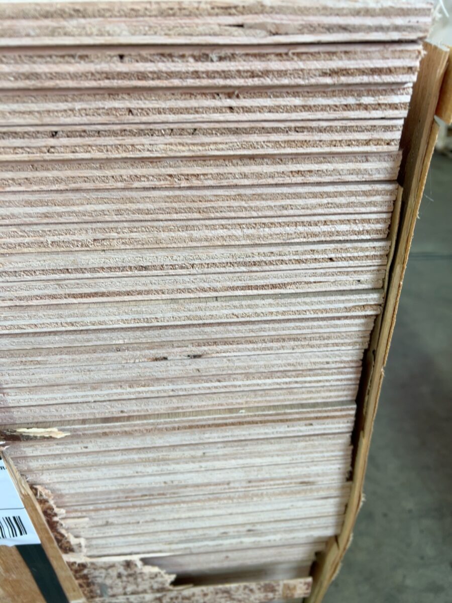 2440X1220X15MM LIGHTWEIGHT BB/CC GRADE PLYWOOD SHEETS