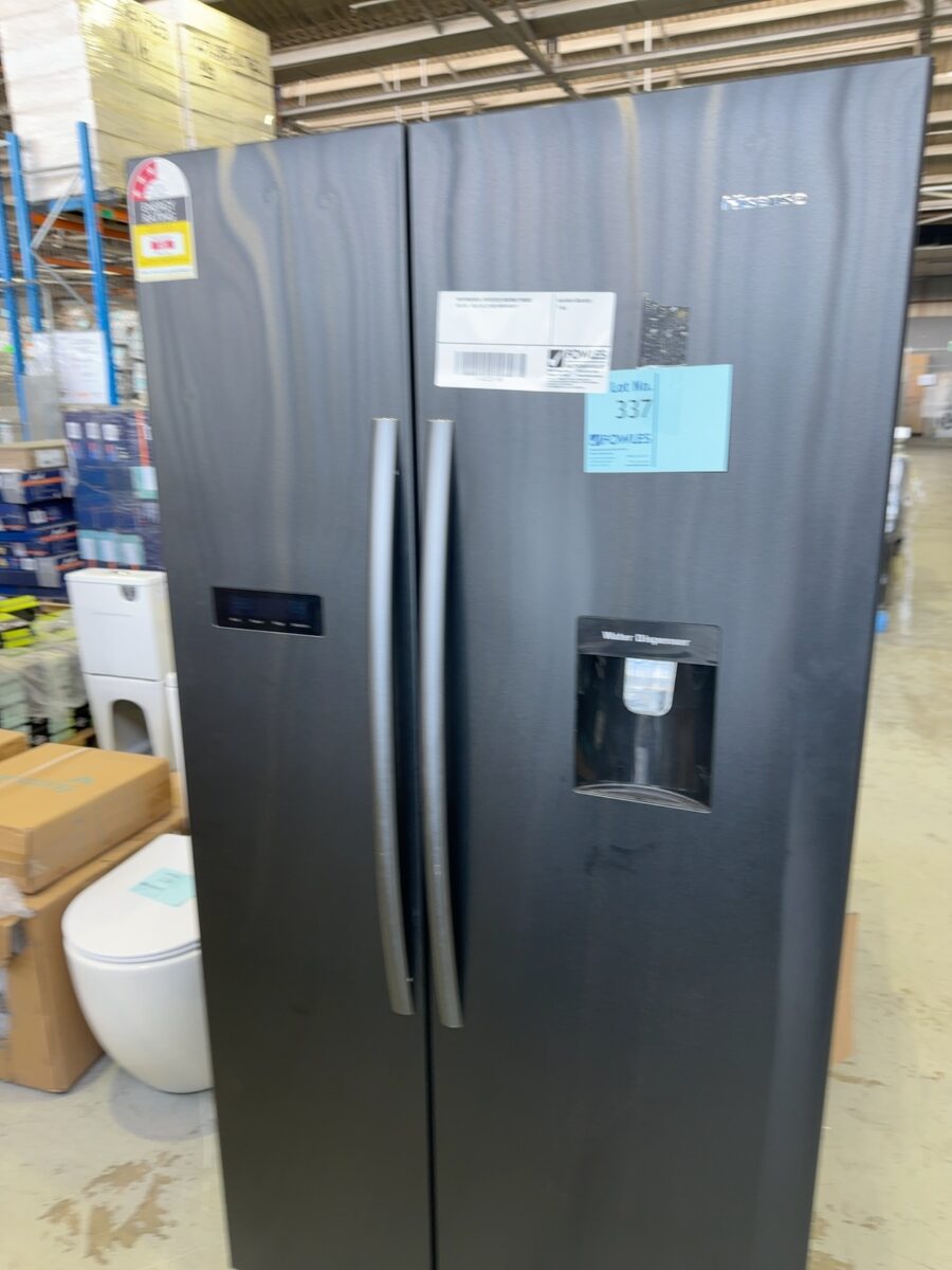 REFURBISHED UNTESTED HISENSE FRIDGE BLACK, SOLD AS IS NO WARRANTY