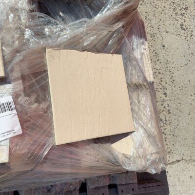 PALLET OF 300 X 300MM FLOW CREAM TEXTURED MATT