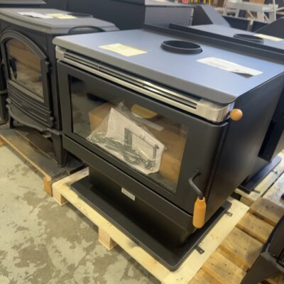 SCANDIA KALORA 600C CONVECTION WOOD HEATER, HEATS UP TO 300M2, 3 SPEED FAN RRP$2200, KA6600C-24-0150**CARTON DAMAGE STOCK, SOLD AS IS**