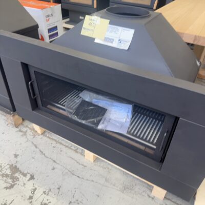 SCANDIA AVANTE INDOOR/OUTDOOR WOOD FIRED OPEN FIREPLACE, INCLUDES STAINLESS STEEL COOKING PLATE TO TURN IT INTO WOOD FIRED BBQ RRP$2999 **CARTON DAMAGE STOCK, SOLD AS IS** SCOF900-1-21-0099