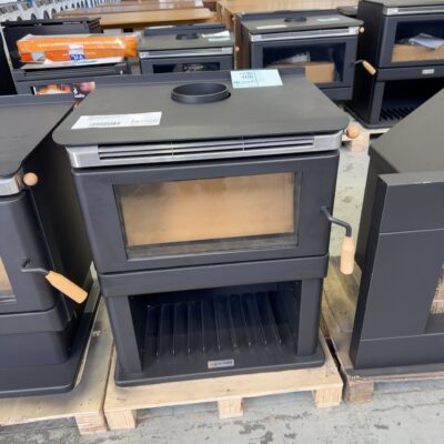 SCANDIA KALORA WOODSTACK CONVECTION WOOD HEATER KA500BX2, HEATS UP TO 200M2, 3 SPEED FAN CONTROL, RRP$2200, **CARTON DAMAGE STOCK, SOLD AS IS** KA500BX2-19-0087