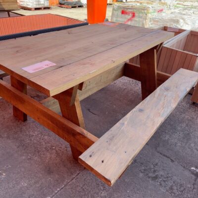 NEW PINE OUTDOOR PICNIC TABLE